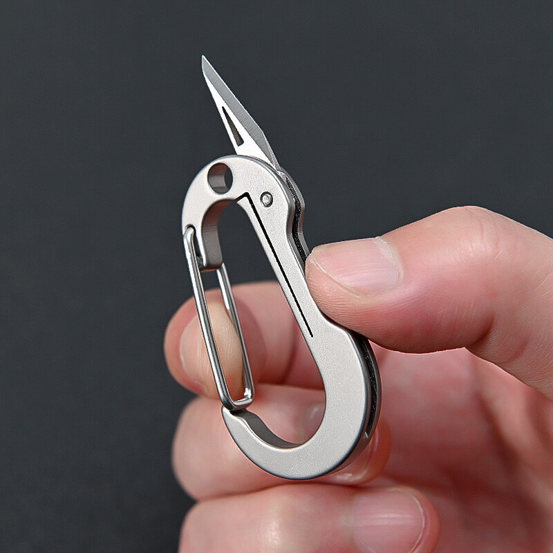 Titanium Schlüsselanhänger Mit Scharfem Multifunktionsmesser - Titan Premium Autoschlüssel Schutzhülle - Detailansicht 2