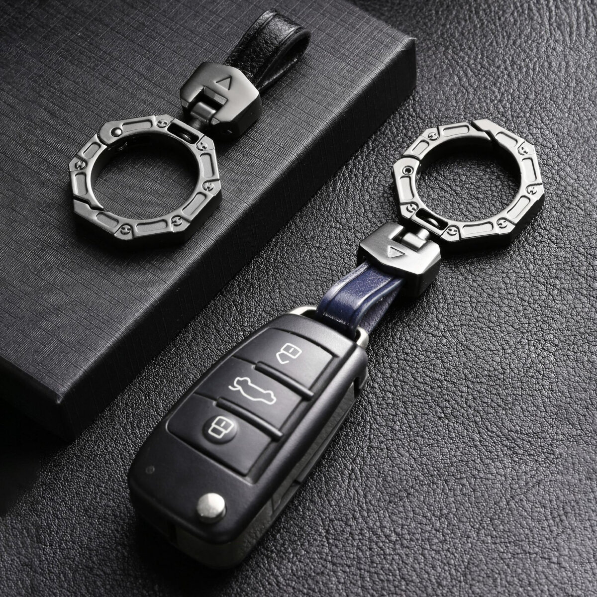 Leather case for Seat / Skoda / VW car keys (type V4) | Carocase Premium